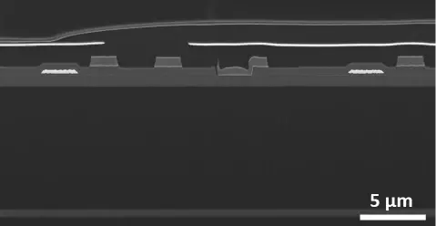 03_Al contacts exposed in OLED display cross-section_1x