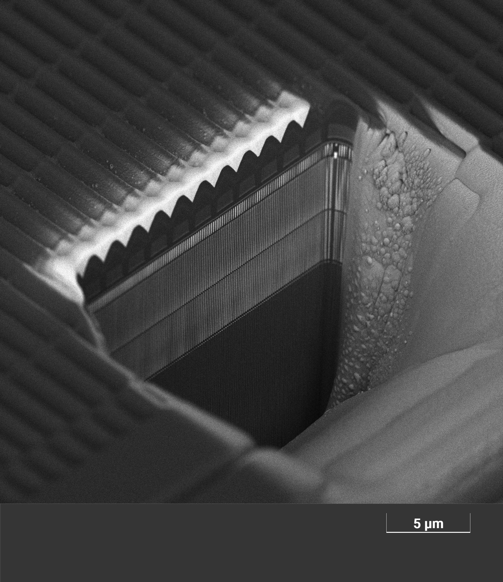 3D NAND cross-section, 40 um deep - prepared by Orage 2 in less than 15 minutes