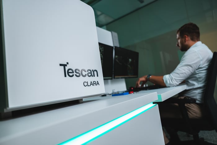 2026 - Tescan Clara-2