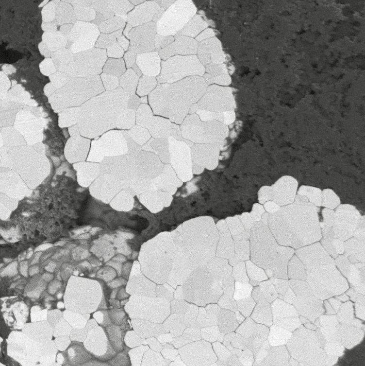Fractured NMC Cathode Particles