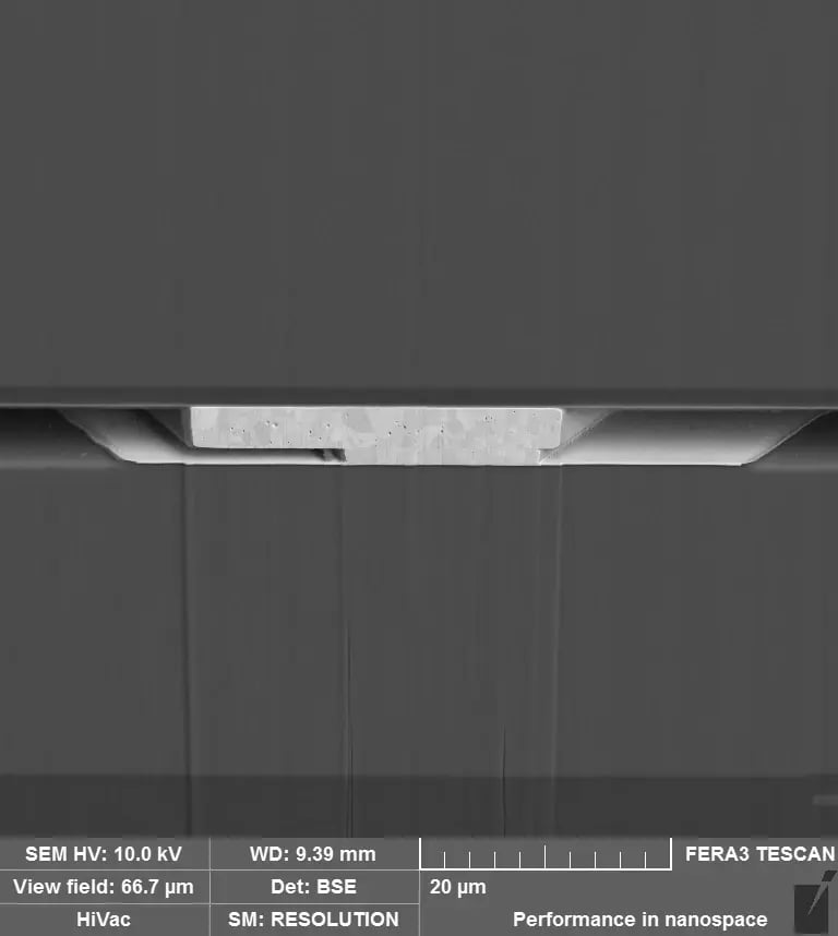Visualize MEMS Bonding Layers with Enhanced Contrast Using BSE Detection