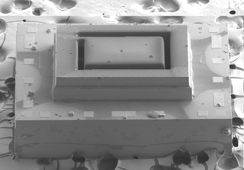 Image of the MEMS decapping by perimeter carving with Plasma FIB
