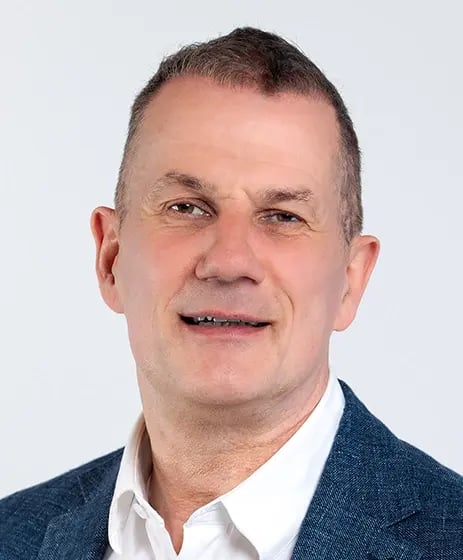 Ronald-Daas-without-tie-01-low-res