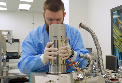 TESCAN-work-with-microscopy