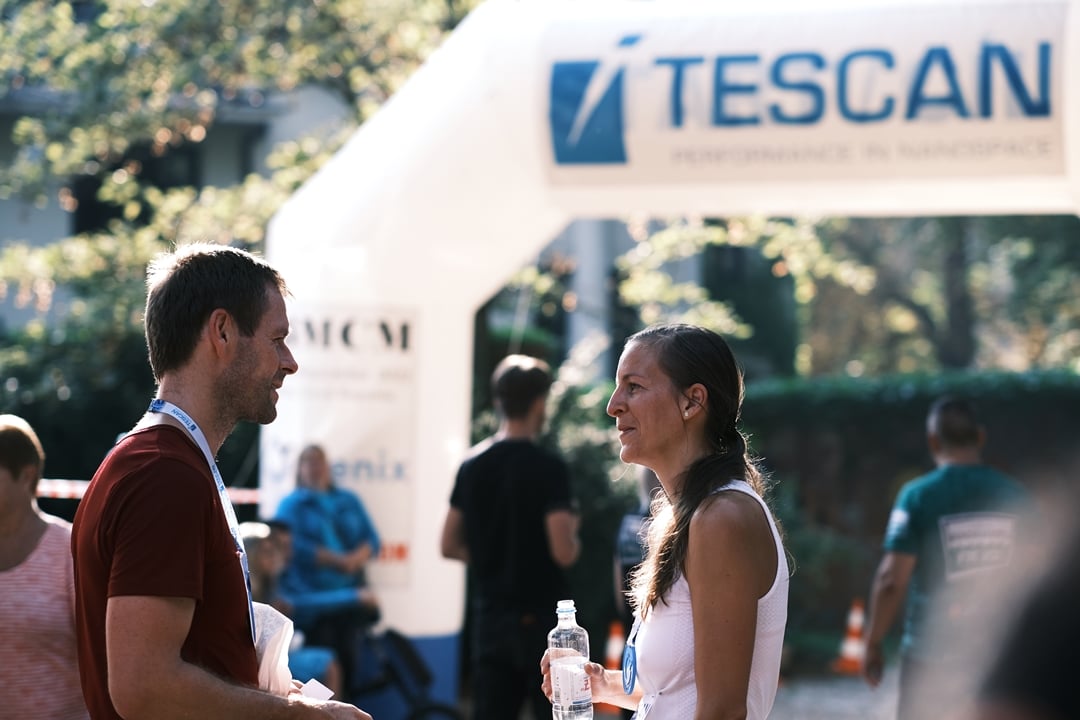 TESCAN_16MCM_108-01211