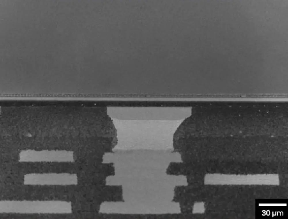 Tescan-FemtoChisel-img-01 (1)